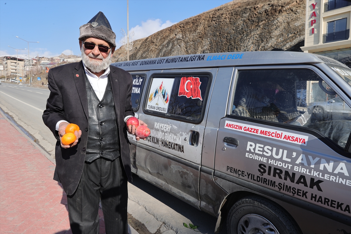 HAKKARİ (AA) – Denizli'de yaşayan 75 yaşındaki Muhammet Yılmaz, bahçesinden