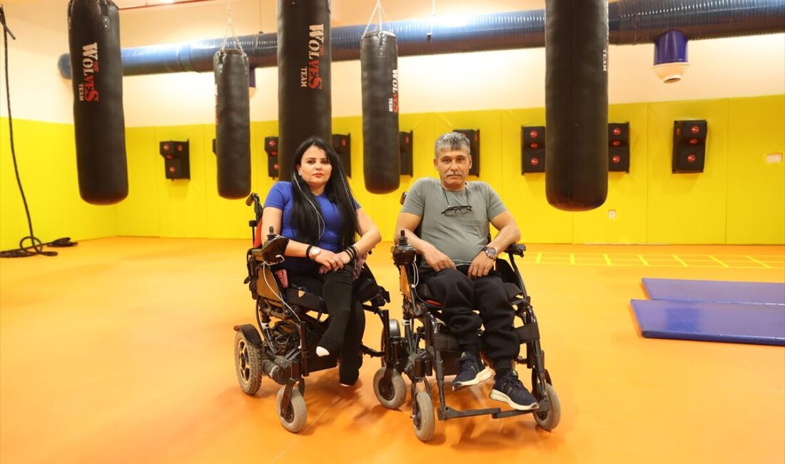 - Halter sayesinde sosyalleşip engelleri aşan Hasan ve Senem Lağımcı