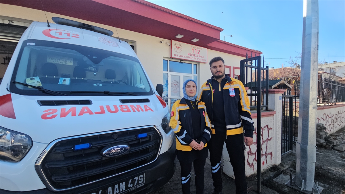 - Acil Tıp Teknisyeni Kader Doğan:
- "Eşimle hem hayatımızı hem