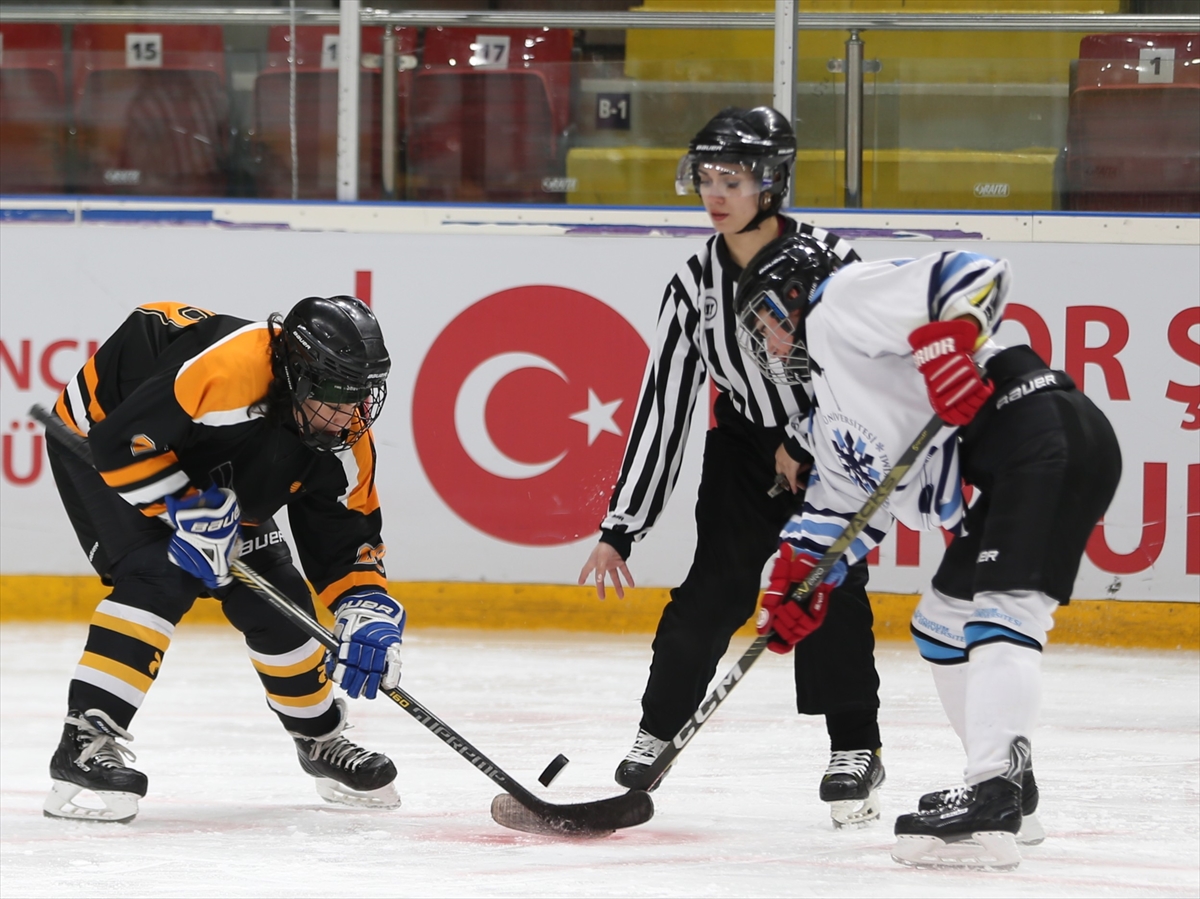 ERZURUM (AA) – Erzurum'da, 9 üniversiteden 222 sporcunun katılımıyla düzenlenen