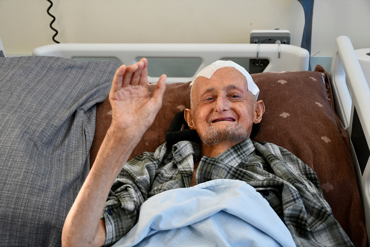 HAKKARİ (AA) – Hakkari'de erken yaşlanmaya yol açan genetik hastalık