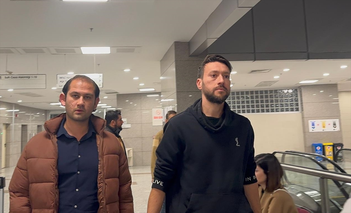 İSTANBUL (AA) – "Futbolda bahis" soruşturması kapsamında gözaltına alınan şüphelilerden