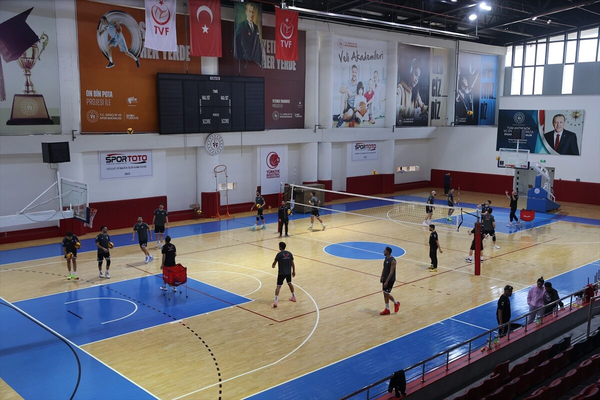 - Gaziantep Gençlikspor Erkek Voleybol Takımı Başantrenörü Ali Bağcı:
- "Yapacağımız