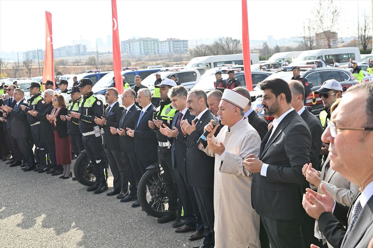 - Vali Kemal Çeber:
- "Son 2 yılda jandarma ve emniyet