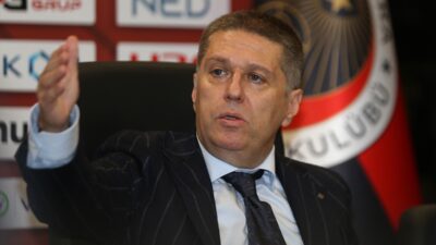 - Kırmızı-siyahlı kulübün yeni seçilen başkanı Arda Çakmak:
- "Çok kısa