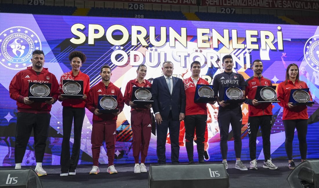 - "Bize düşen Bakanlık olarak en önemli görevlerden biri çocuklarımızı