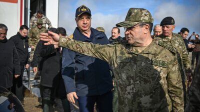 - Orgeneral Selçuk Bayraktaroğlu, Ankara'nın Haymana ilçesine bağlı Kesikkavak köyündeki