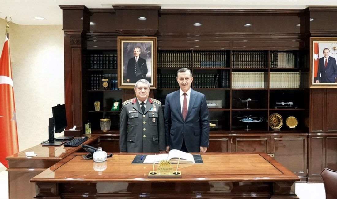 ANKARA (AA) – Genelkurmay Başkanı Orgeneral Selçuk Bayraktaroğlu, resmi temaslarda