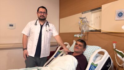 - Konya'da üniversite hastanesinde başkası için anjiyo işlemi hazırlığı yaparken