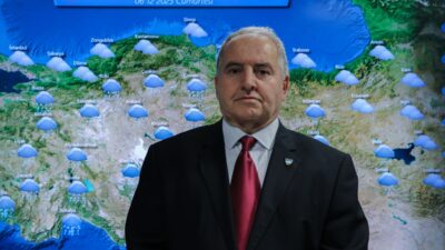 - Yurdun güneybatı kesimlerinden başlayan yağışlı hava, yarın Marmara, Ege,