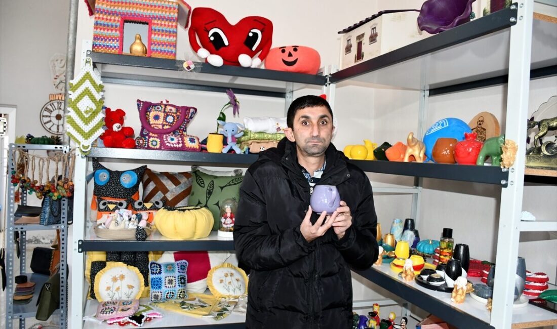 HAKKARİ (AA) – Hakkari'de Halk Eğitimi Merkezi Müdürlüğü bünyesinde yürütülen