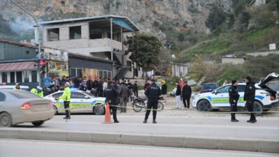 HATAY (AA) – Hatay'ın merkez Antakya ilçesinde beton mikseriyle çarpışan