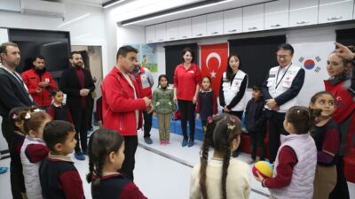 HATAY (AA) – Hatay'da depremlerden etkilenen çocuklar için etkinlik düzenlendi.