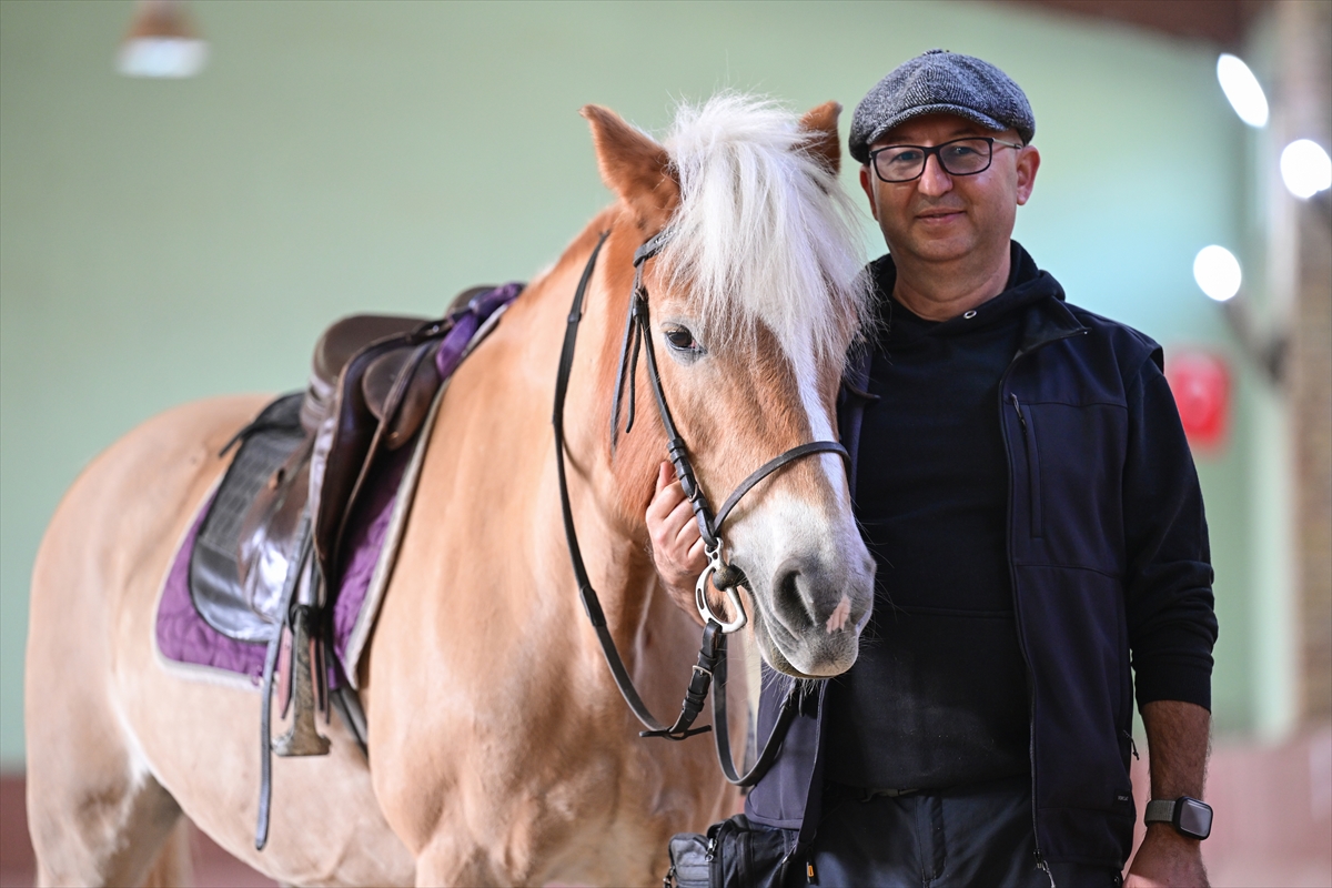 - Fizyoterapist Cumhur Elmacı:
- "Engelli bir bireye hareket deneyimini bundan