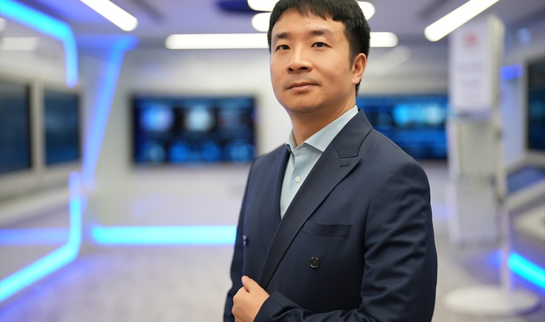 - Huawei Cloud Türkiye Ülke Müdürü Ray Rui:
- "Türkçe destek