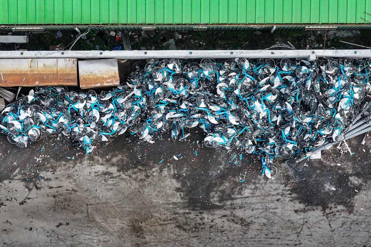 - İBB'nin Bayrampaşa'daki Levazım ve Ayniyat Müdürlüğü Hurda Depo Şefliğinin