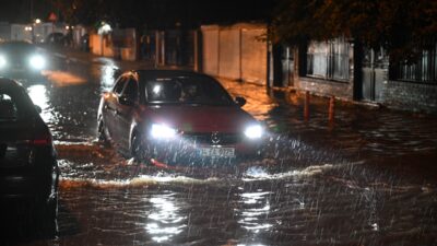 İSTANBUL (AA) – İstanbul'da etkili olan sağanak nedeniyle Şişli ve