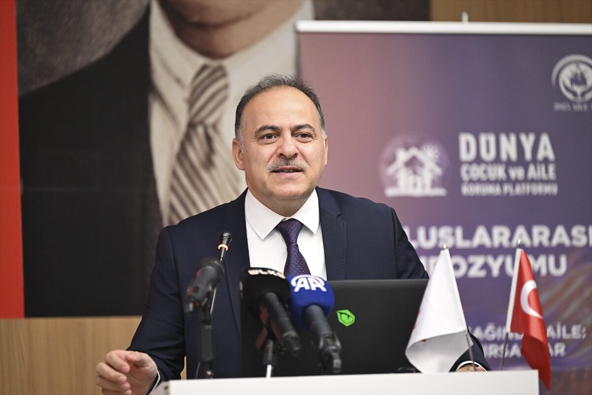 - Ulaştırma ve Altyapı Bakan Yardımcısı Ömer Fatih Sayan:
- "Teknolojinin