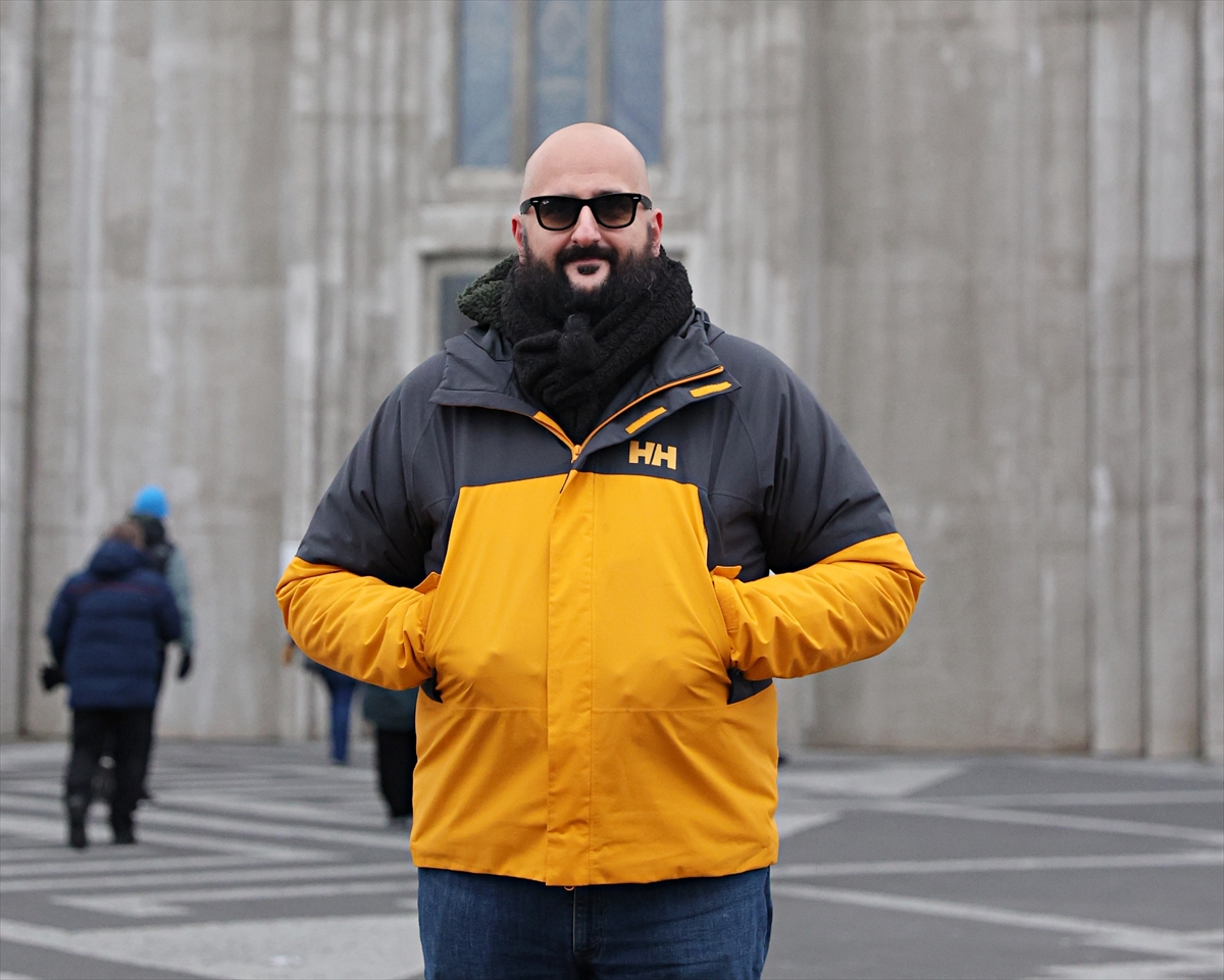 - Volkanik bir ada ülkesi olan İzlanda'nın başkenti Reykjavik'teki kilisenin