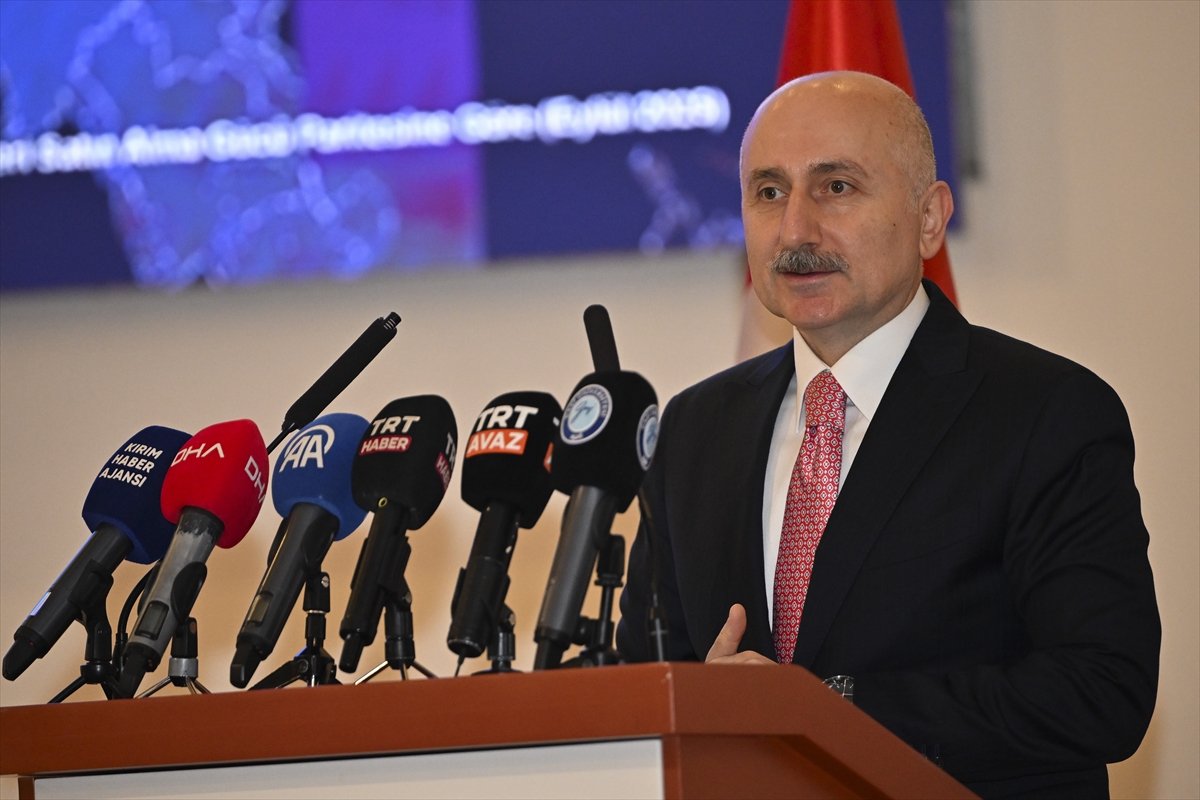 - TBMM Bayındırlık, İmar, Ulaştırma ve Turizm Komisyonu Başkanı Adil