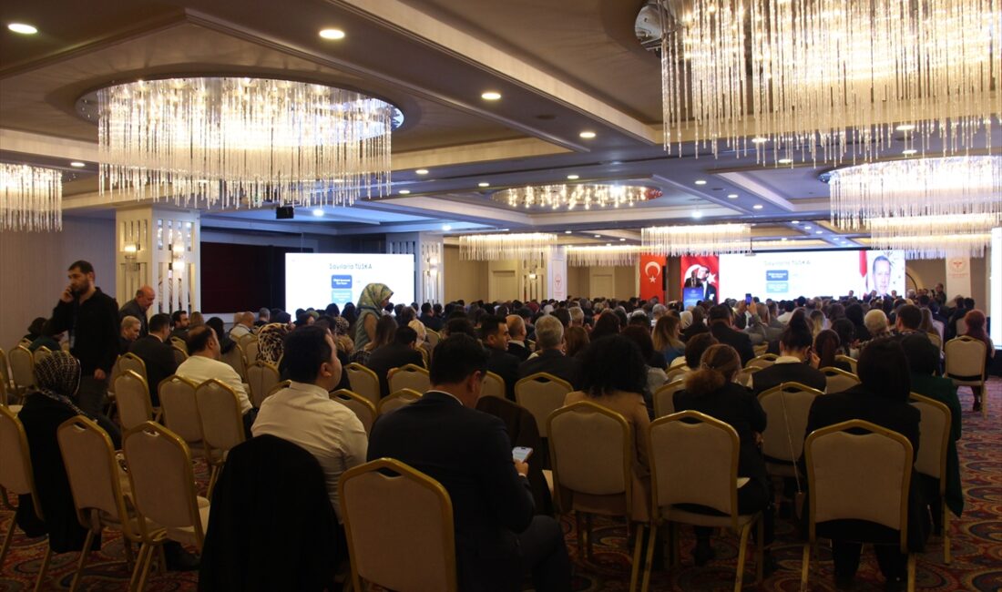 - Kamu Hastaneleri Genel Müdürü Hakan Usta:
- "Sağlık çalışanlarımız ve