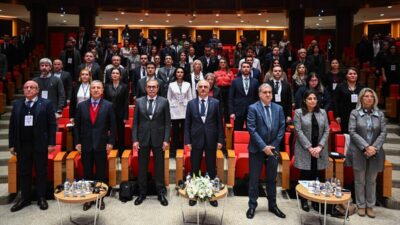 - Hazine ve Maliye Bakan Yardımcısı Osman Çelik:
- "Daha dengeli