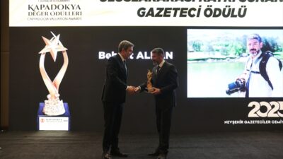 - Anadolu Ajansı muhabiri Behçet Alkan, "Kapadokya'nın Tanıtımına Uluslararası Katkı