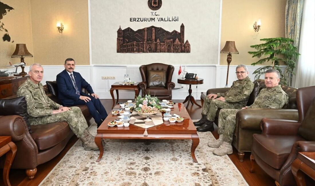 ERZURUM (AA) – Kara Kuvvetleri Komutanı Orgeneral Metin Tokel, Erzurum