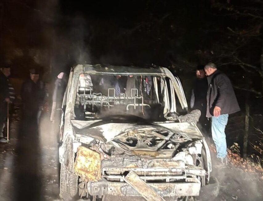 KARABÜK (AA) – Karabük'ün Yenice ilçesinde seyir halindeyken yangın çıkan