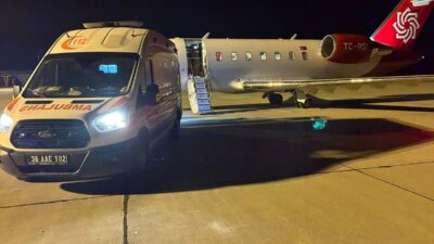 KARS (AA) – Kars'ta solunum sıkıntısı çeken 44 günlük bebek,