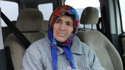 KASTAMONU (AA) – Kastamonu'da kar yağışı nedeniyle yolu kapanan köyde