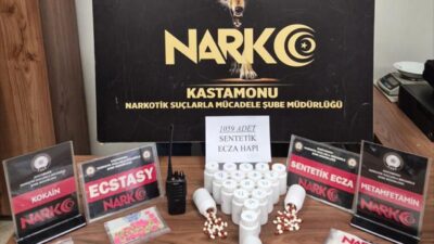 KASTAMONU (AA) – Kastamonu'da düzenlenen uyuşturucu operasyonunda gözaltına alınan 3