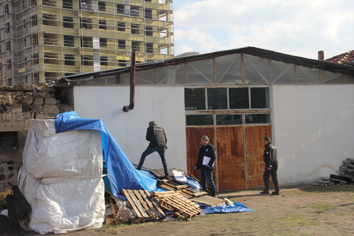 KAYSERİ (AA) – Kayseri'nin merkez Melikgazi ilçesinde arkadaşının iş yerinde
