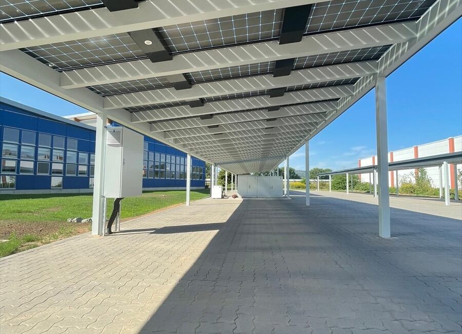 -Lüleburgaz'da üretilen solar panel sistemli araç sundurması, veranda ve kış