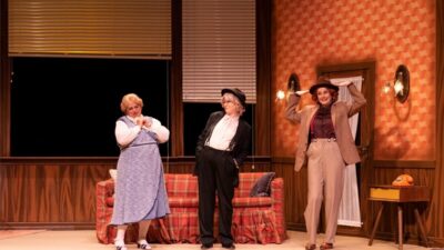 KOCAELI (AA) – Kocaeli Şehir Tiyatrolarının "Üç Jokerli Konken" oyunu,