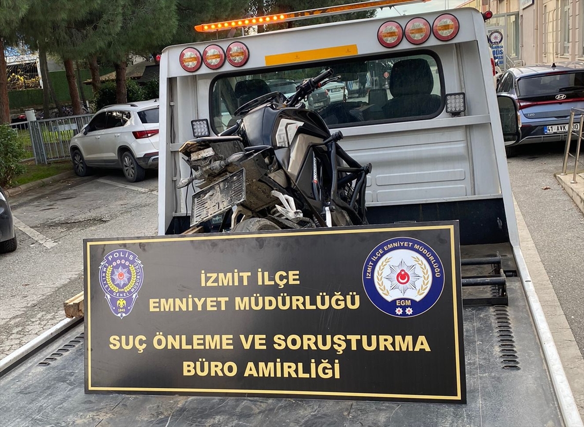 KOCAELİ (AA) – Kocaeli'nin İzmit ilçesinde trafik güvenliğini tehlikeye düşüren