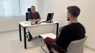 - İzmir'de yaşayan M.Y:
- "İlaçla tedavi olacağımı duyunca şaşırdım. Tedaviye