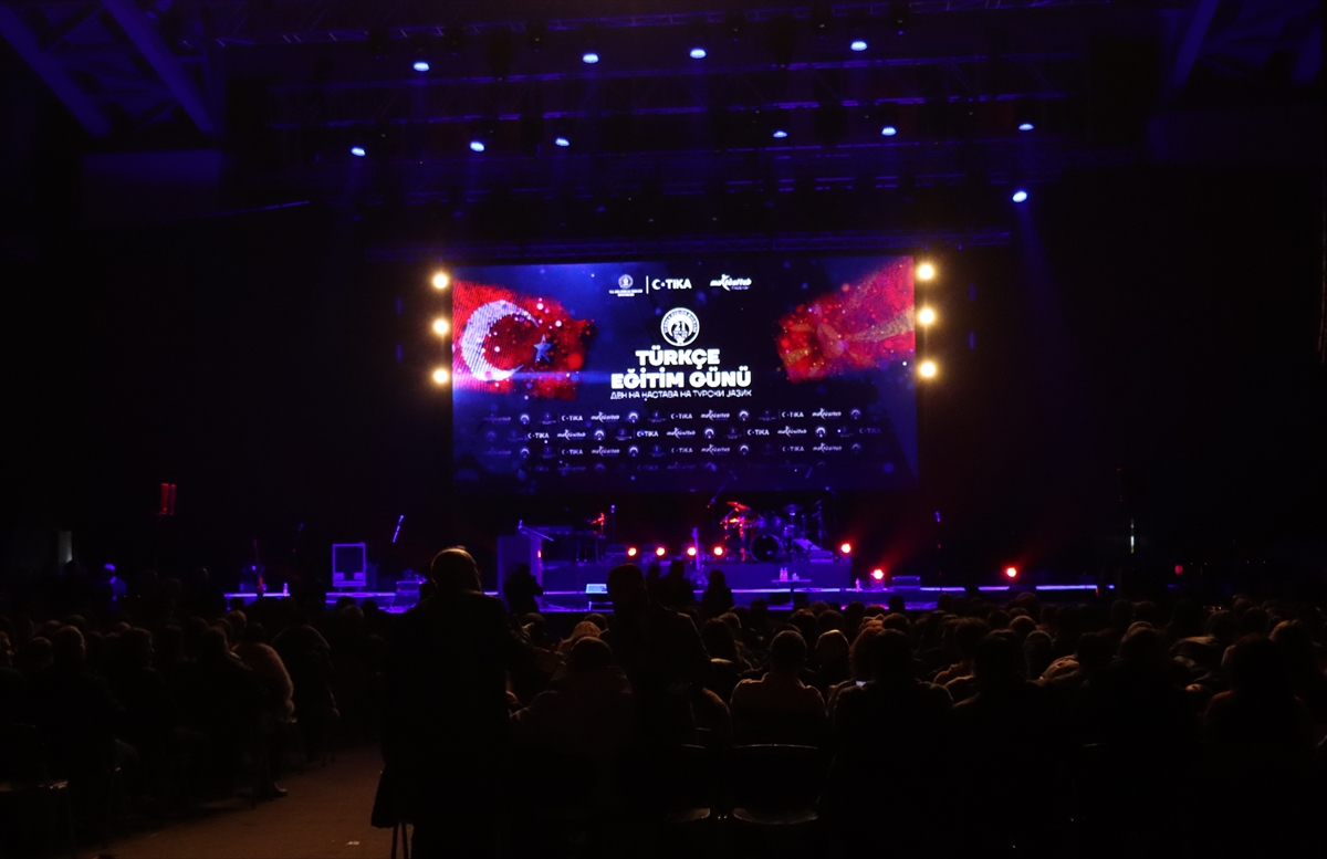 ÜSKÜP (AA) – Kuzey Makedonya'nın başkenti Üsküp'te "21 Aralık Türkçe