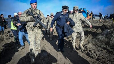 ANKARA (AA) – Libya'dan gelen bir grup askeri yetkili, Libya