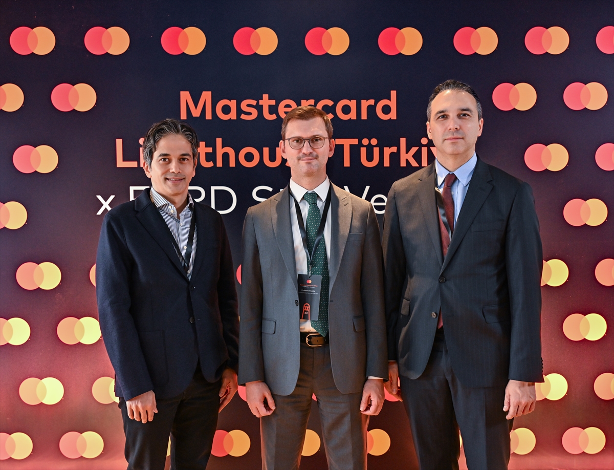 - Mastercard Türkiye ve Azerbaycan Genel Müdürü Onur Faydacı:
- "Türkiye'de