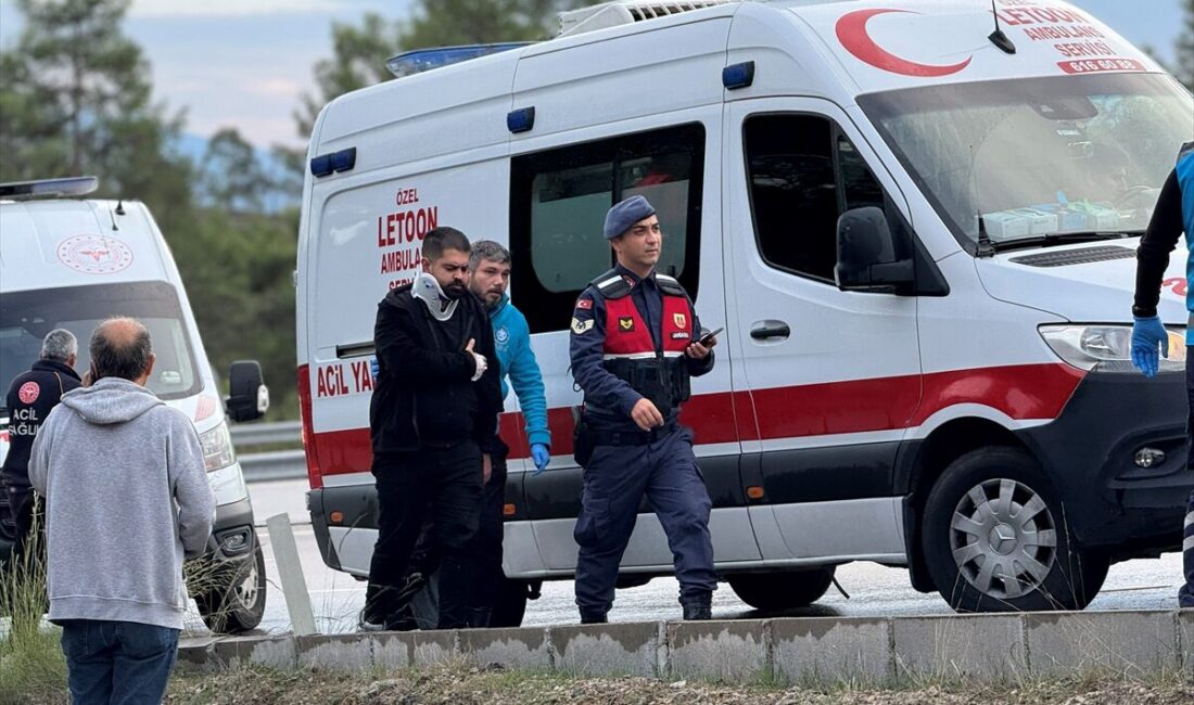 MUĞLA (AA) – Muğla'nın Fethiye ilçesinde minibüsün devrilmesi sonucu 7