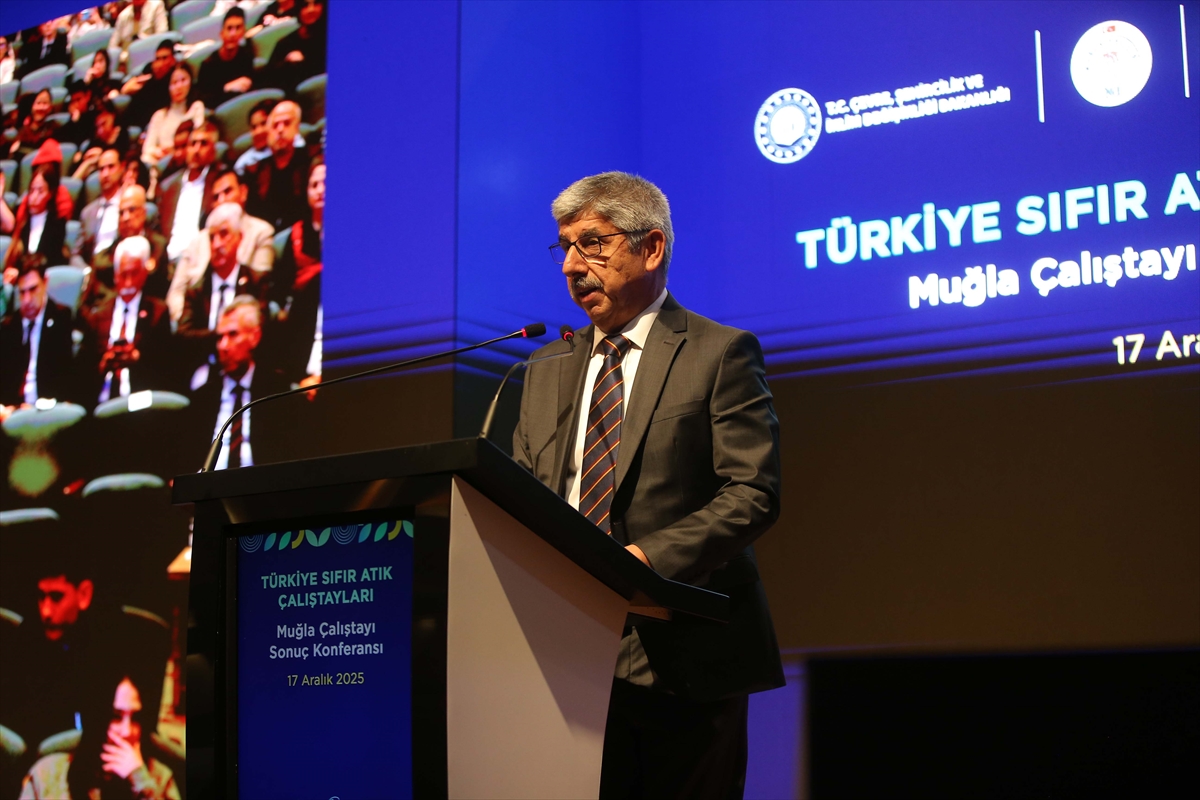 - Muğla Valisi İdris Akbıyık:
- "İçinde bulunduğumuz dönemde küresel ısınmaya