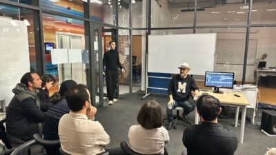 - "Film müzikleri seyirciyle dizinin iletişim kurmasını ve seyircinin olayı