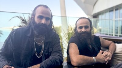 - Yönetmen Arab Nasser:
- "Özellikle 7 Ekim'den (2023) itibaren, dünya