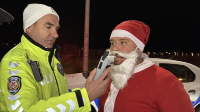 - Yılbaşı öncesi yapılan trafik denetimi renkli görüntülere sahne oldu