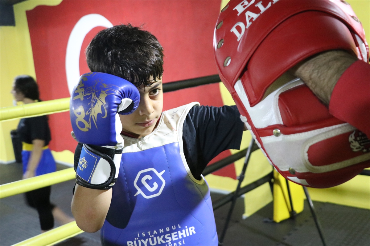 - Siirt’in Kurtalan ilçesinde okula gitmek istemediği için ablası tarafından