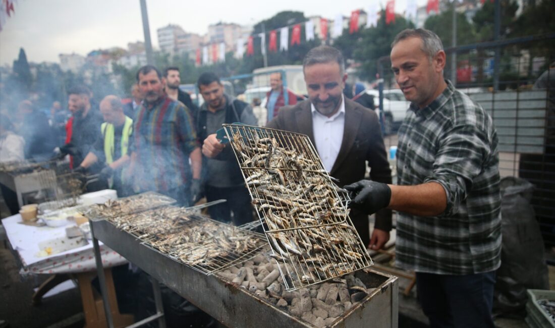 ORDU (AA) – Ordu'nun Perşembe ilçesinde düzenlenen festivalde katılımcılara 7