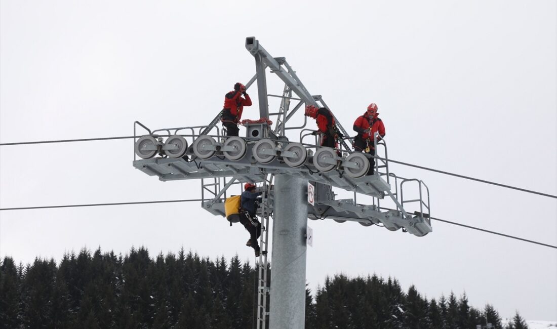 ORDU (AA) – Ordu'nun Kabadüz ilçesindeki Çambaşı Kayak Merkezi'nde telesiyejde