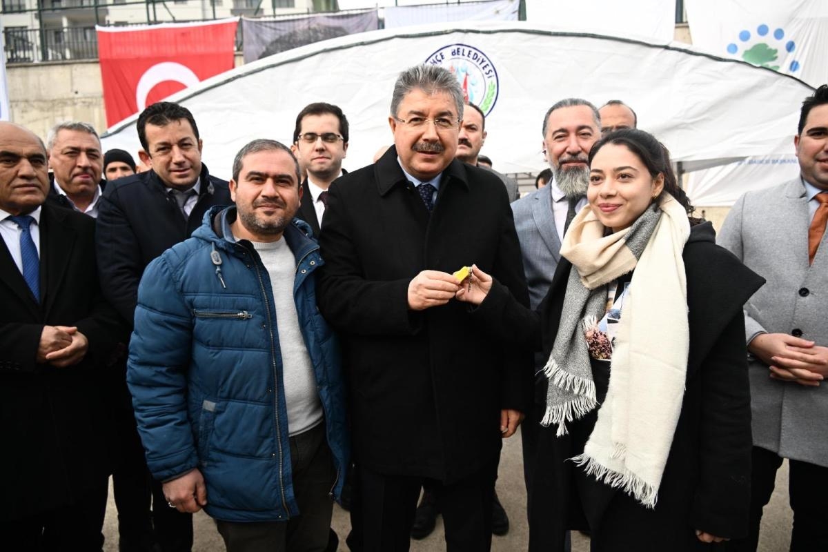 OSMANİYE (AA) – Osmaniye'nin Bahçe ilçesinde yapımı tamamlanan 221 deprem