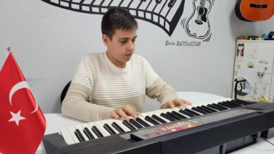 - Samsun'da küçük yaşta otizm tanısı konulan 13 yaşındaki Tarık